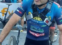 A Megève, il bikers Giuseppe Calabrese primo italiano a tagliare il traguardo