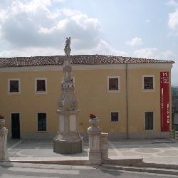 Mirabella Eclano, Municipio